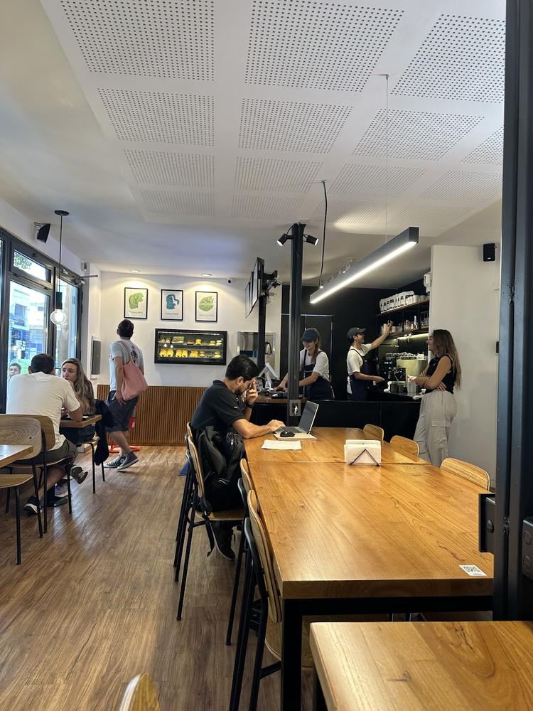 Groovin Cafetería Montevideo — Echesortu