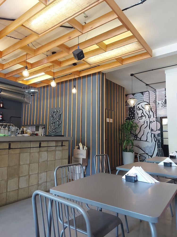 Growler Garage y Café — Barrio Martin