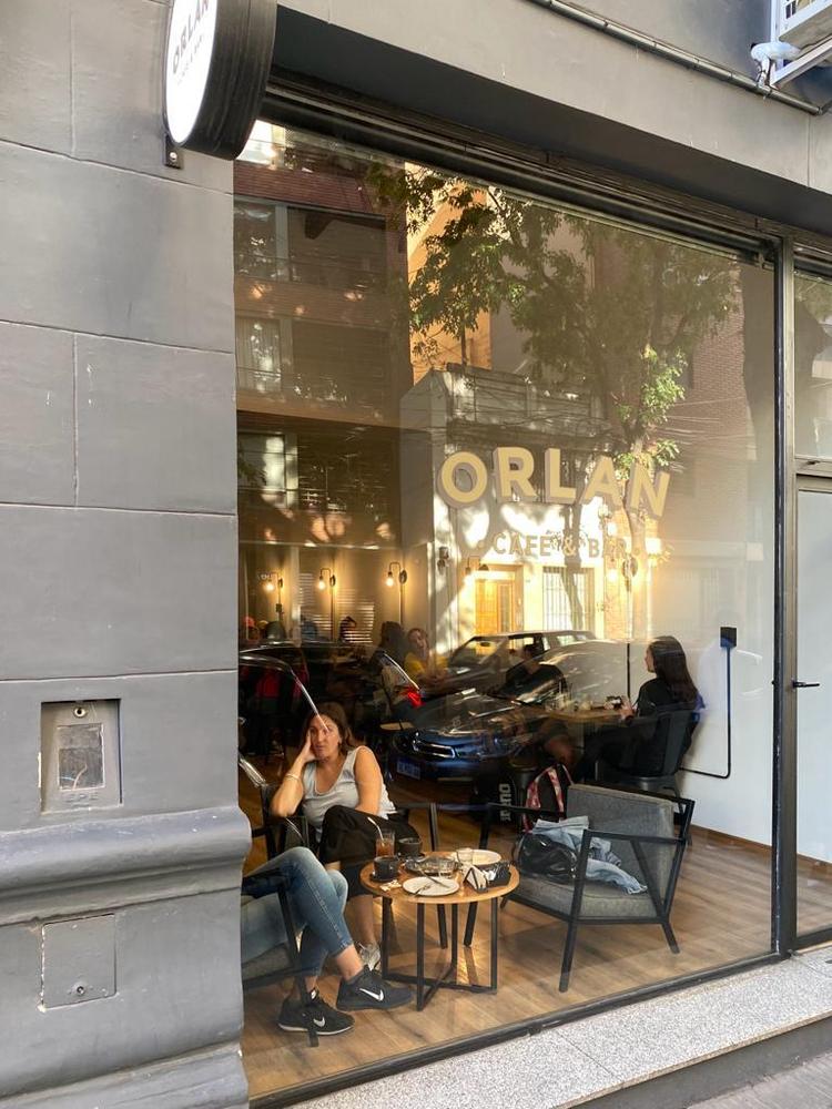 Orlan Café and Bar — Sur